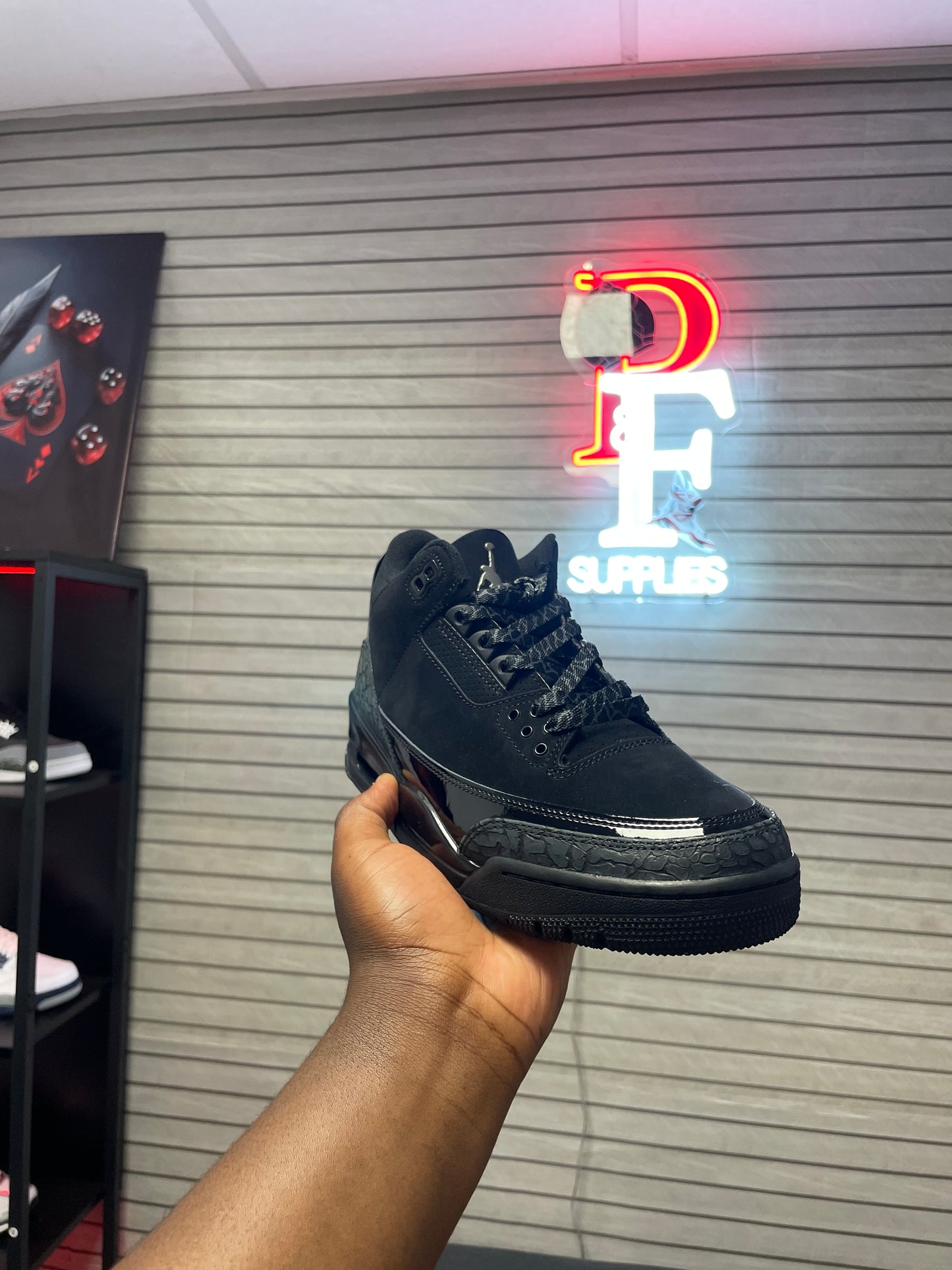 Jordan 3 “Black cat”