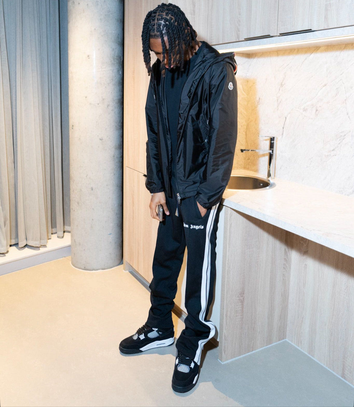 Jordan 4 White Thunder