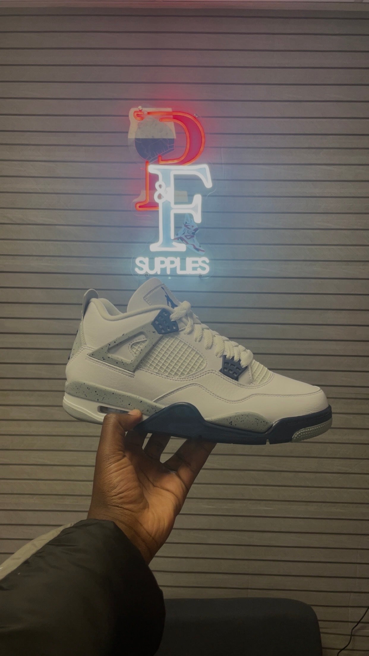 Jordan 4 Midnight Navy