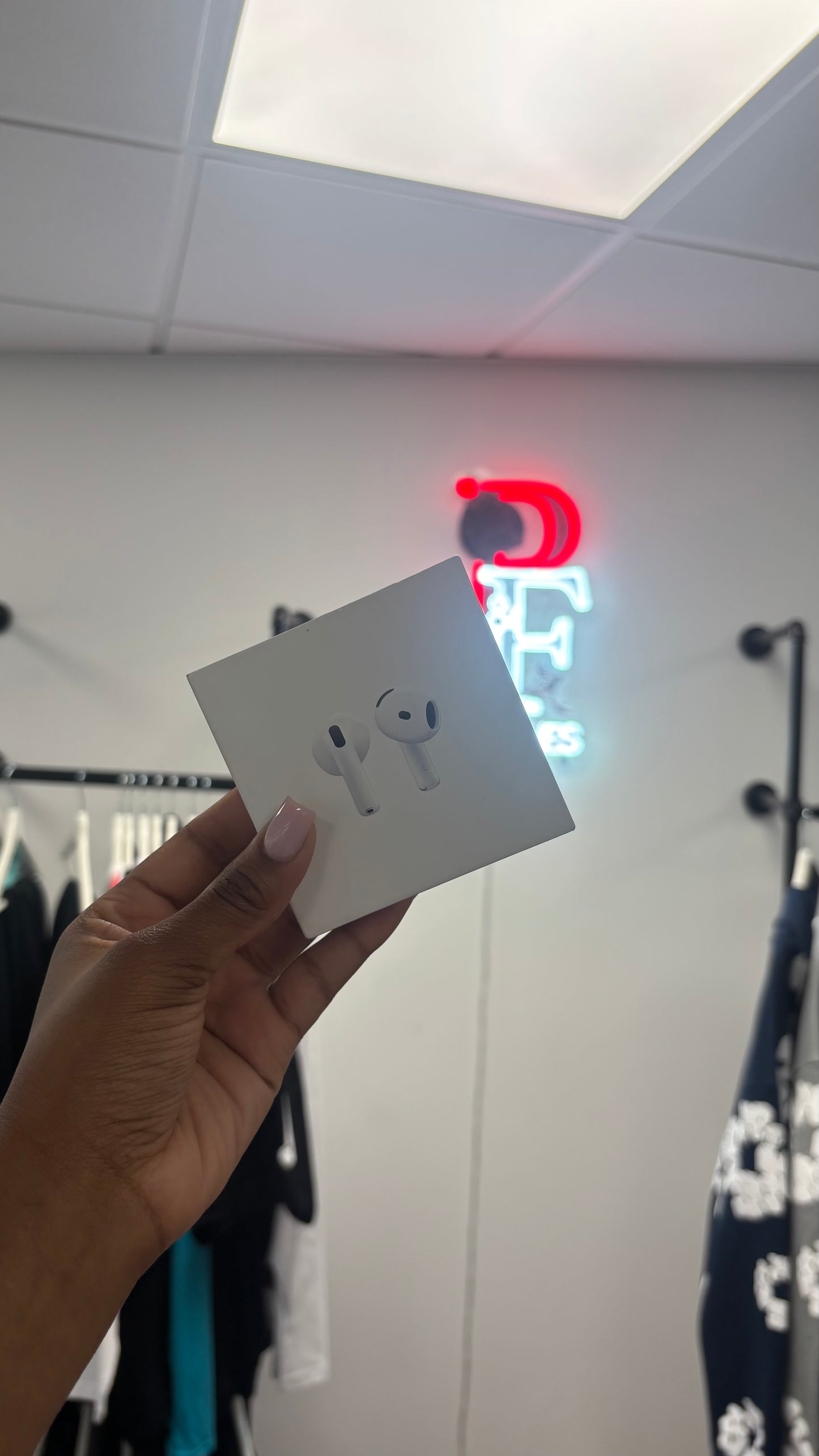 AirPods Gen 4