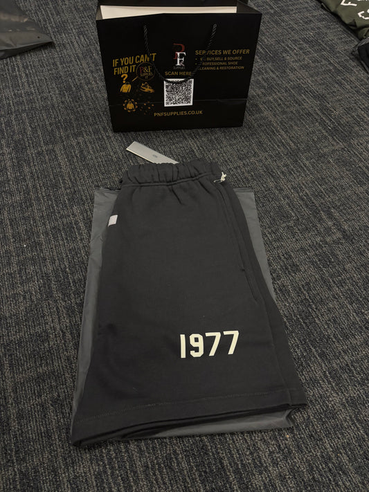 Essentials 1977 Iron Shorts