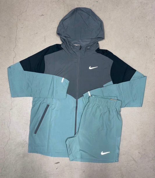 Nike Miller Aqua Jacket Short set