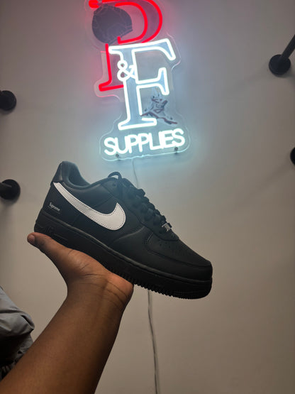 Supreme Airforce B/W