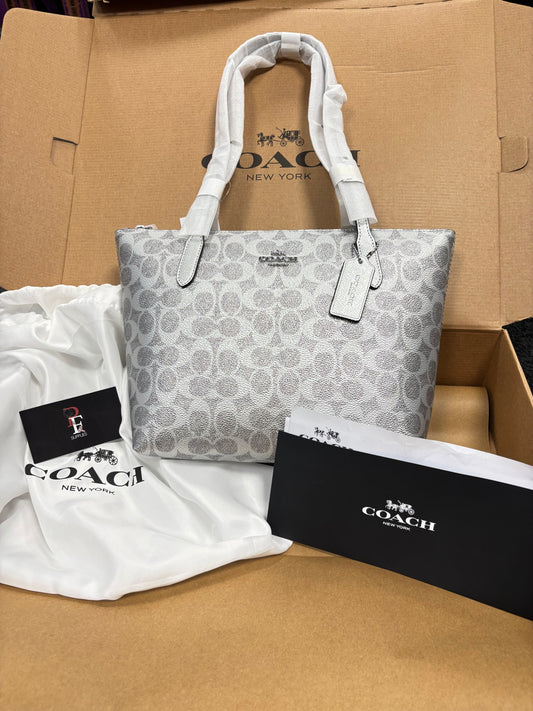 coach Fiona tote 24