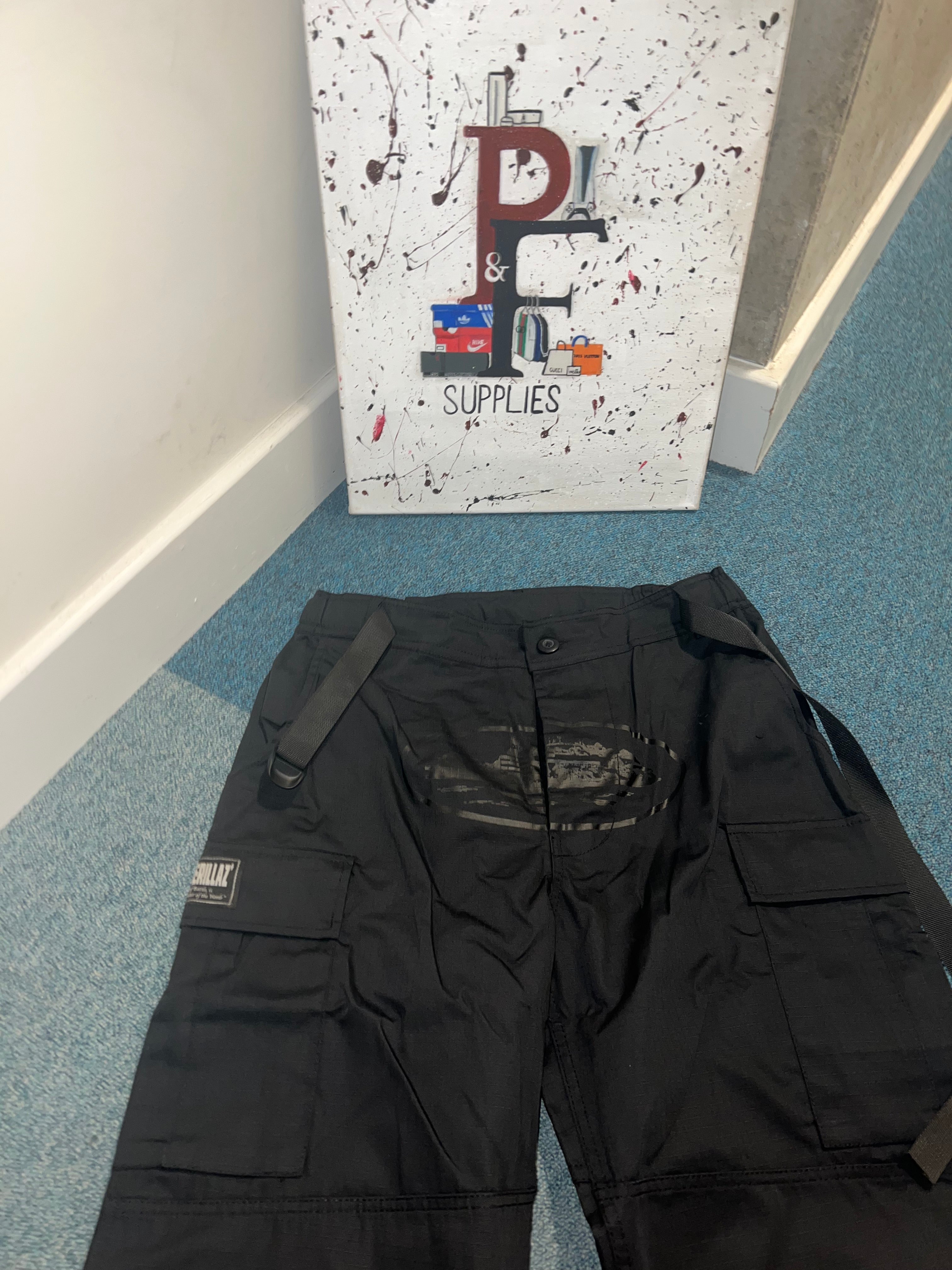 Corteiz Guerillaz Triple Blackout Cargos