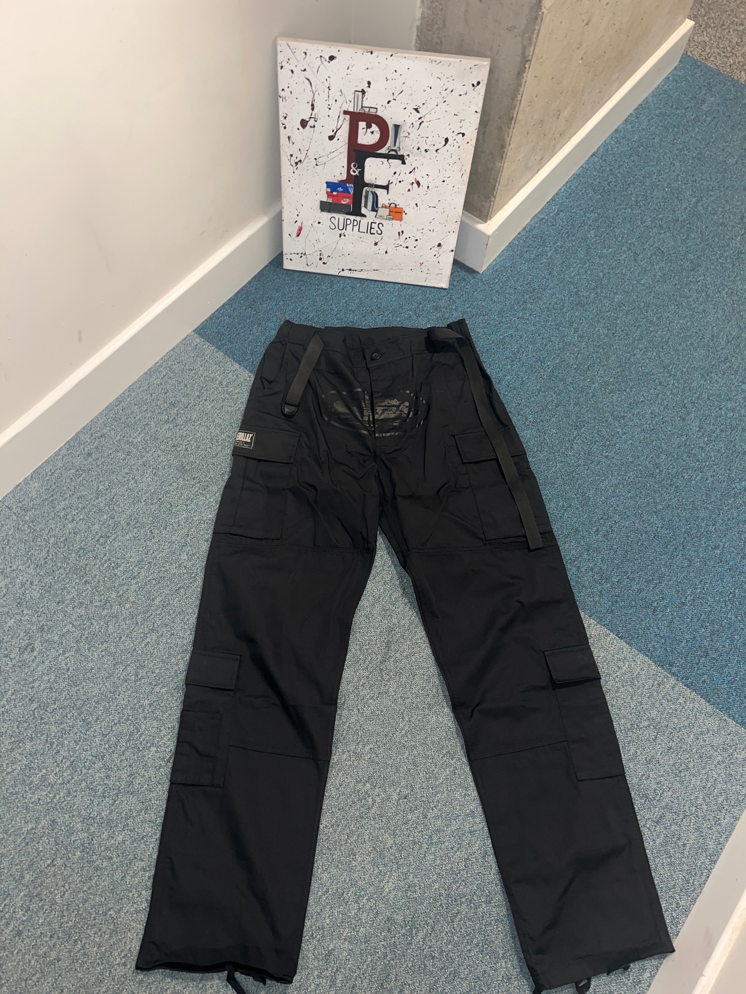 Corteiz Guerillaz Triple Blackout Cargos