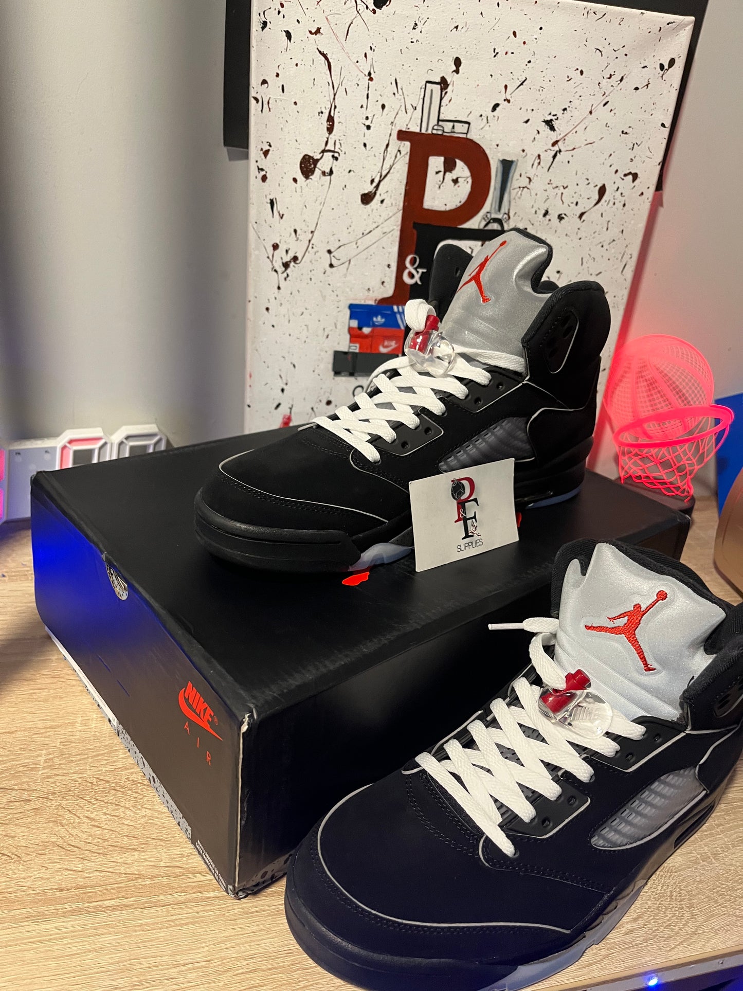 Jordan 5 "Black metallic"