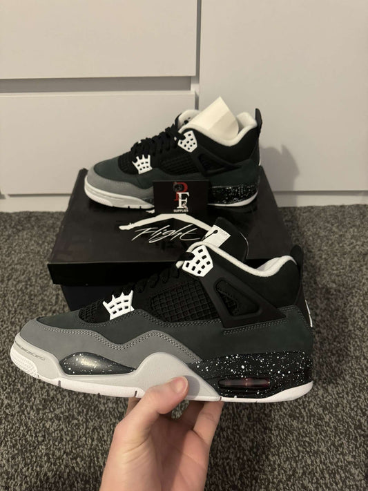 Jordan 4 "Fear"