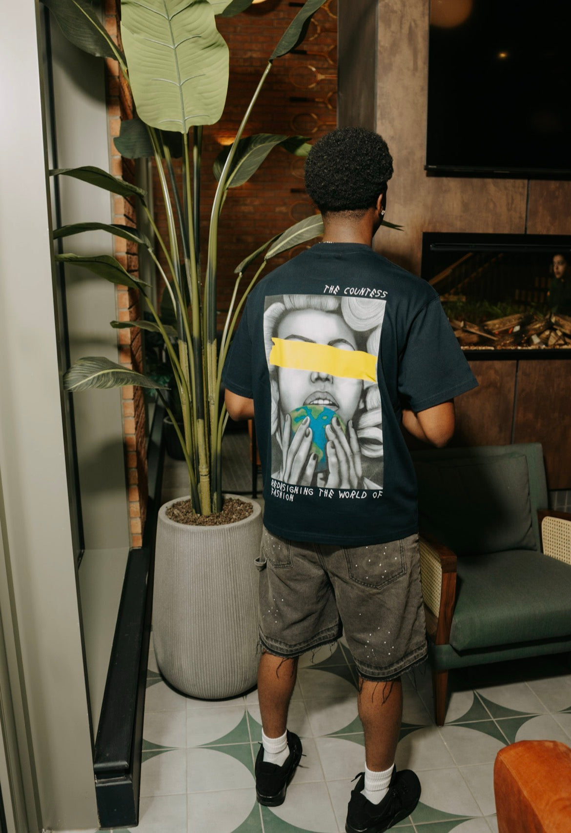 Blaq Pearl "The Countess" Navy T-shirt