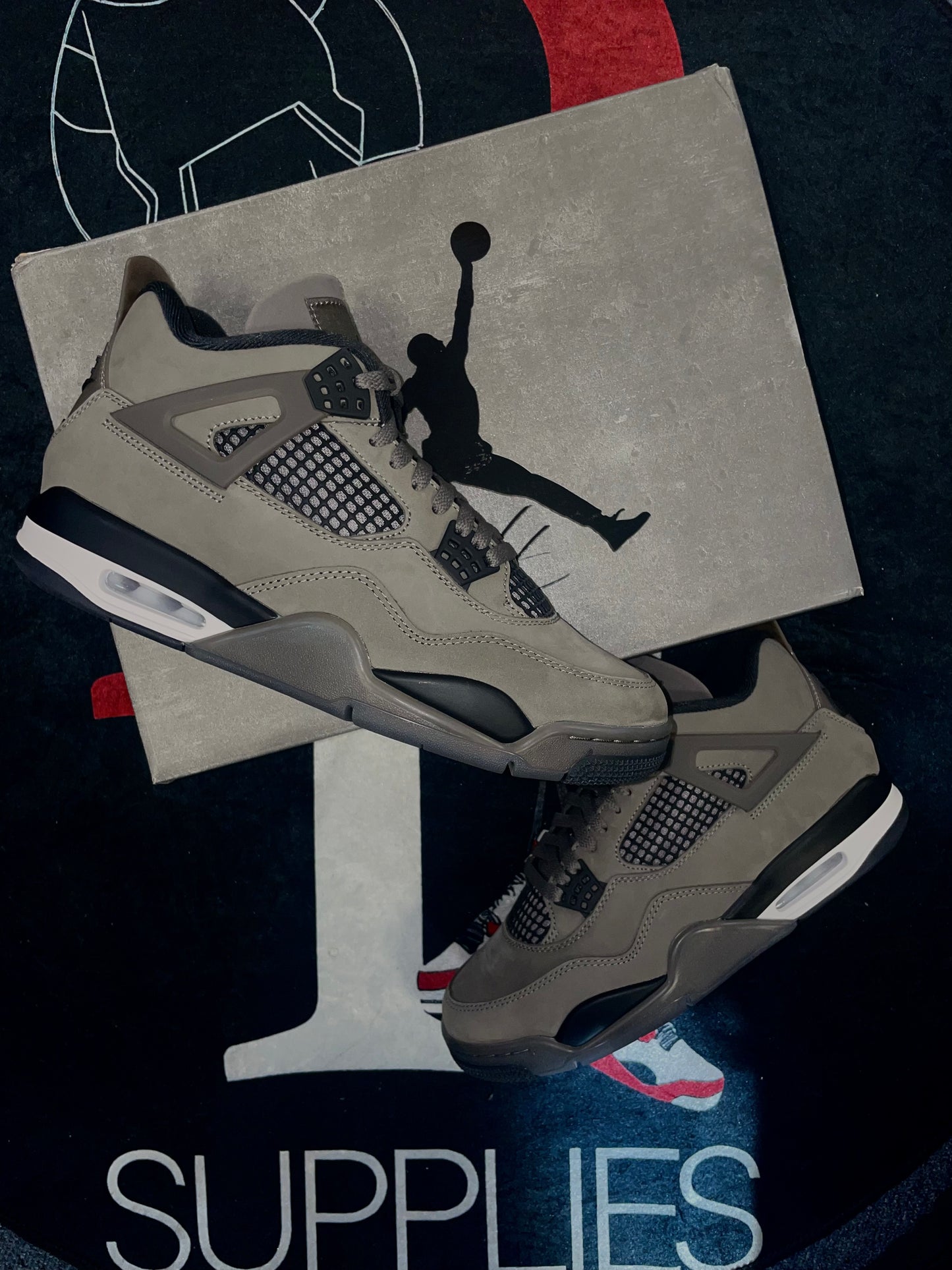 Jordan 4 Cavestone & Black