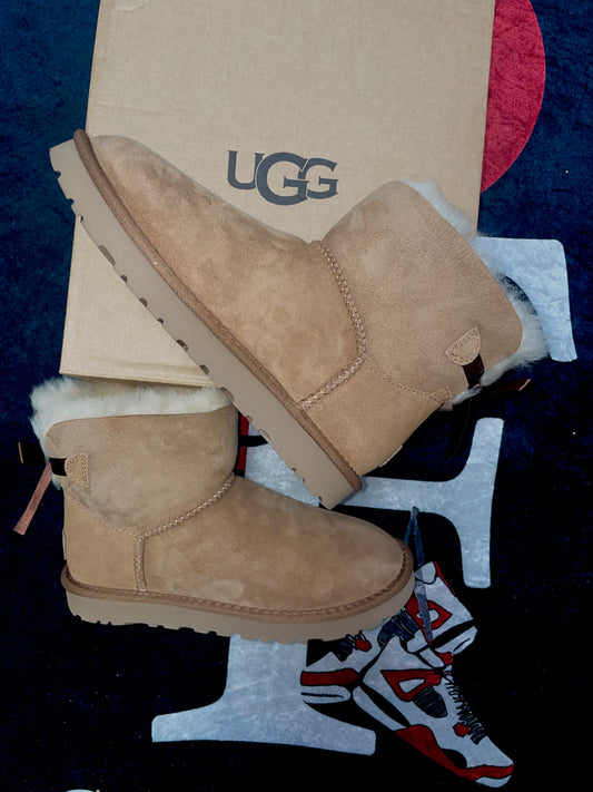 Ugg Bailey Bow's