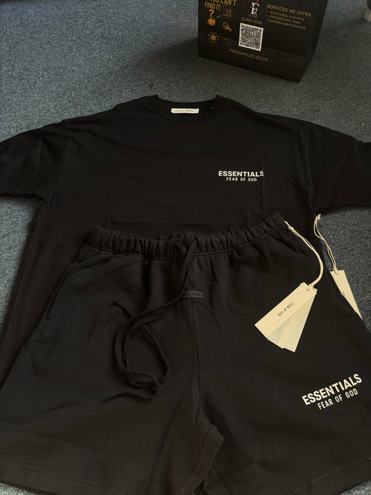 Essentials SS25 Black Short set