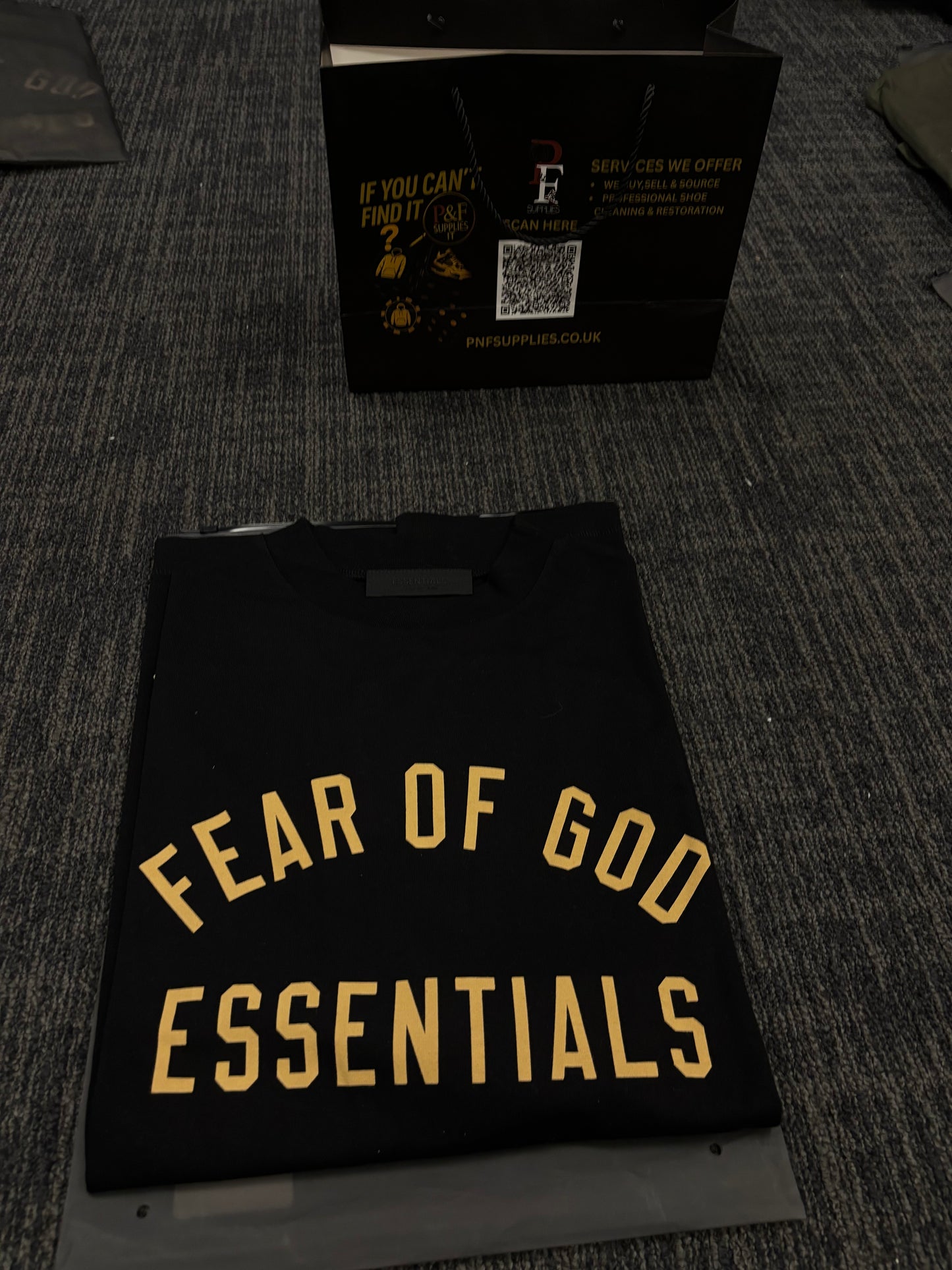 Essentials FW24 Black T-shirt