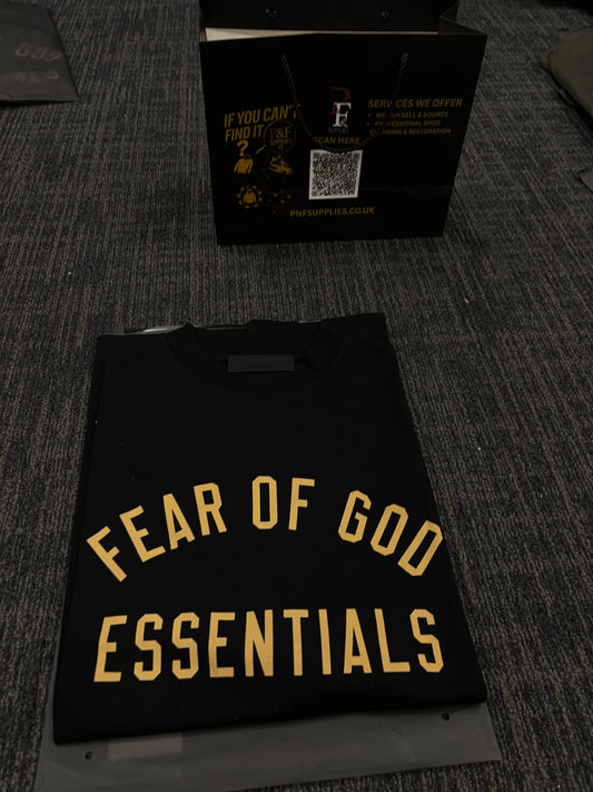 Essentials FW24 Black T-shirt